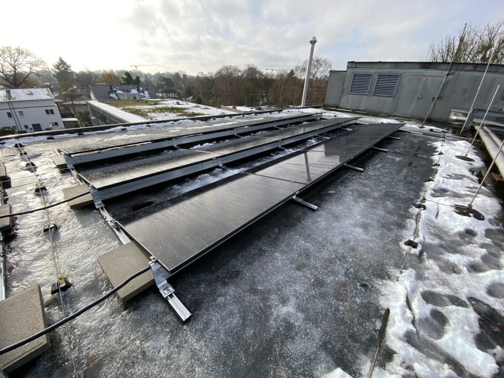 Photovoltaikanlage auf Krankenhaus in Hamburg