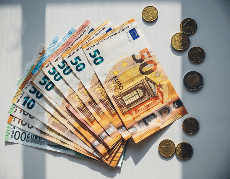 Symbolbild Wirtschaftlichkeit Solarcarports